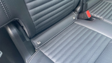 Land Rover Discovery 3.0 D300 Dynamic SE 5dr Auto Diesel Station Wagon